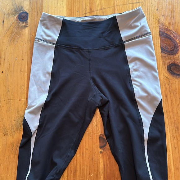 Avia Matching Set - Picture 6 of 7